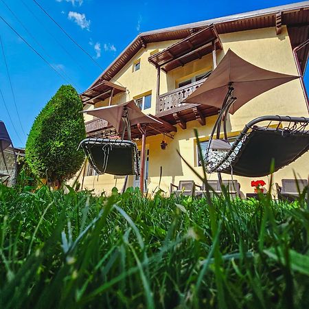 Alpine Bliss Sinaia Hotel Exterior photo