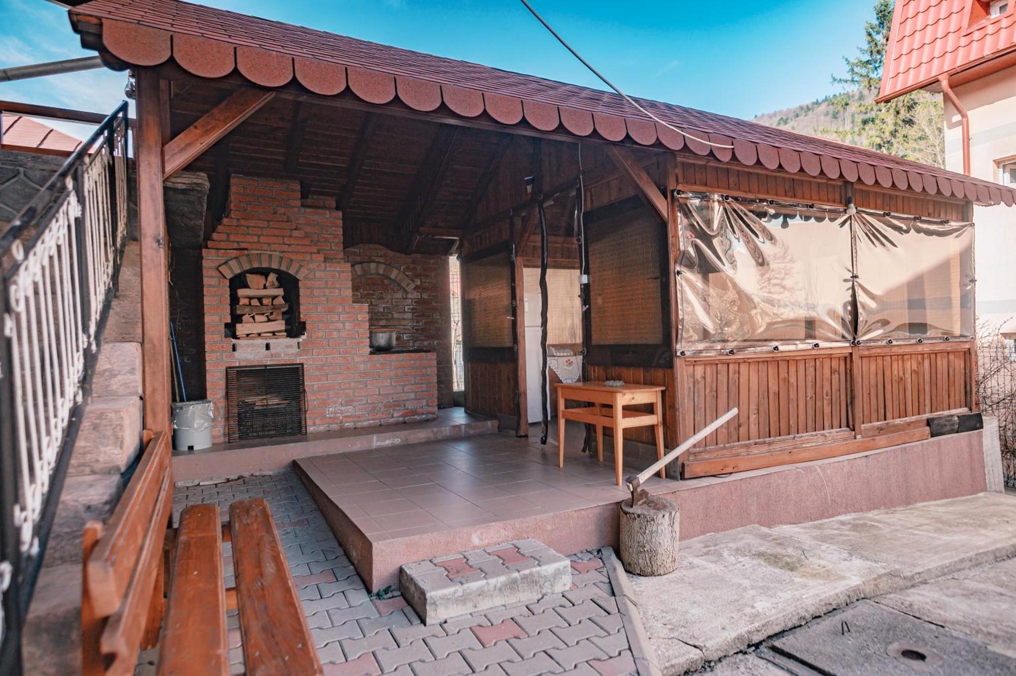 Alpine Bliss Sinaia Hotel Exterior photo