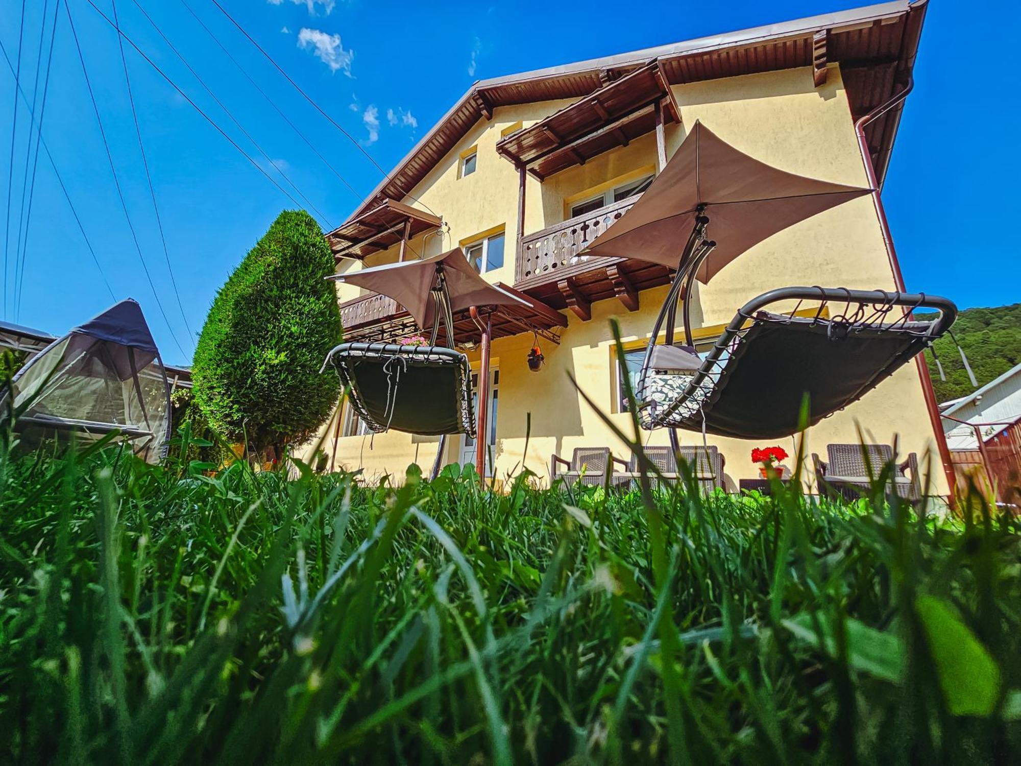 Alpine Bliss Sinaia Hotel Exterior photo